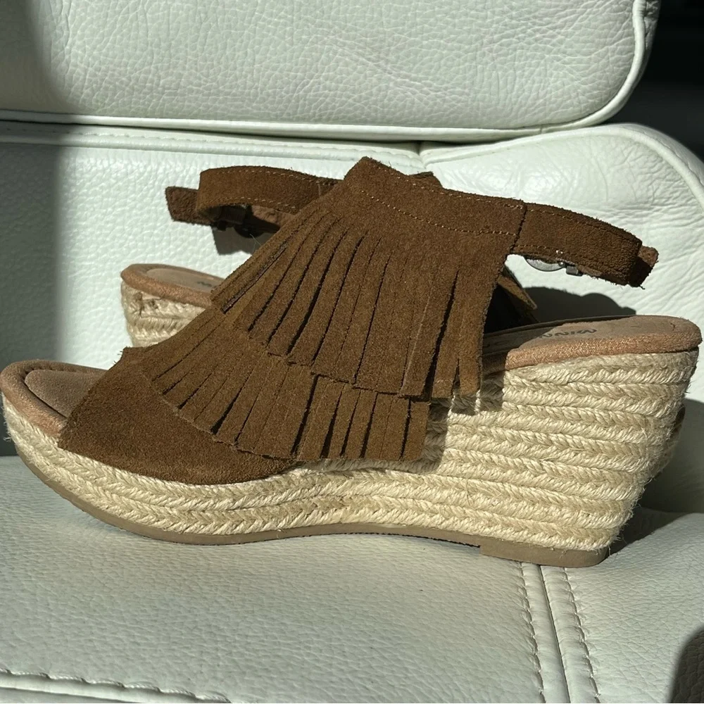 Minnetonka brown suede wedges